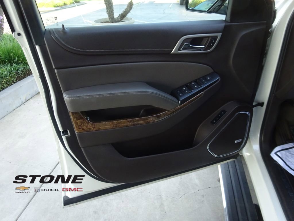 Used 2015 GMC Yukon Denali w/ Open Road Package AWD/4WD image 27