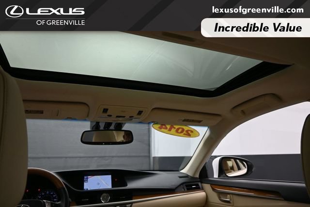 Used 2014 Lexus ES 300h w/ Luxury Package w/Bamboo Trim FWD image 26