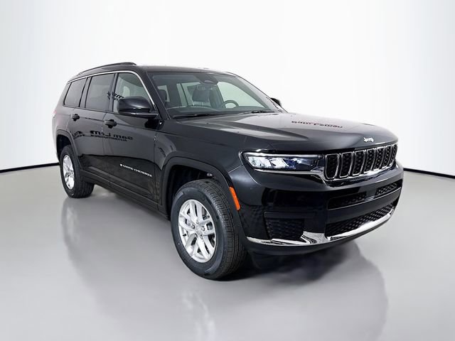 New 2025 Jeep Grand Cherokee L Laredo image 1