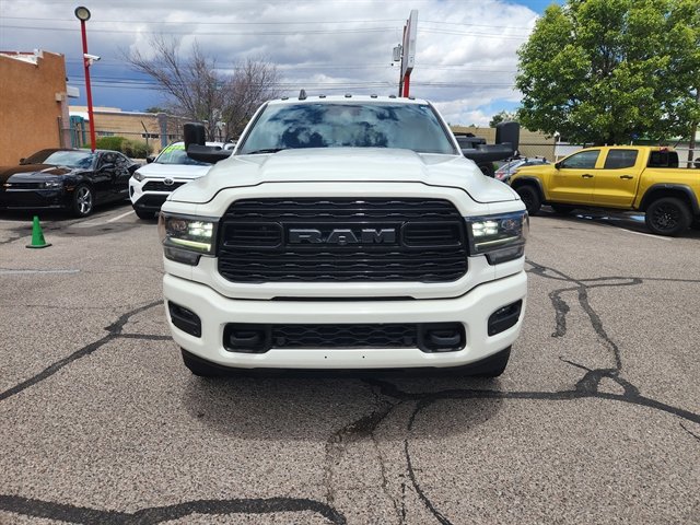 Used 2022 RAM 3500 Limited AWD/4WD image 4