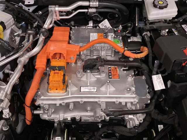New 2025 Cadillac Lyriq Sport AWD/4WD image 31