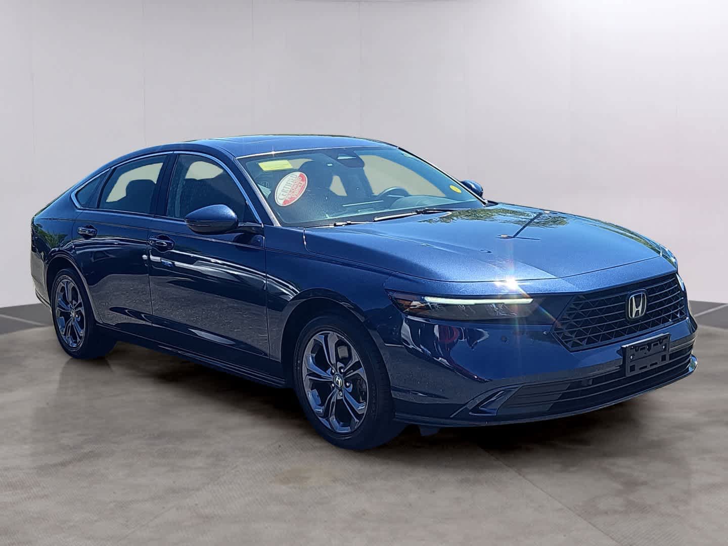 Certified 2024 Honda Accord EX-L image 3
