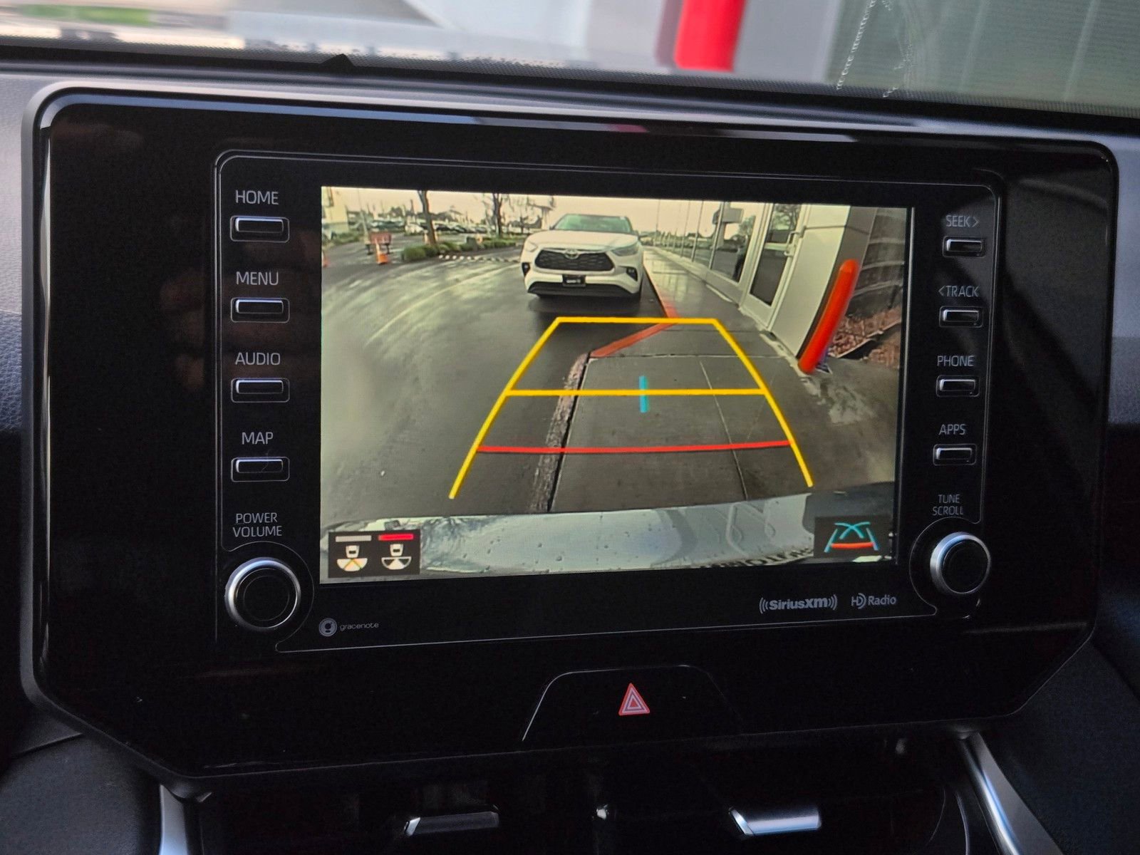 Certified 2021 Toyota Venza XLE image 14