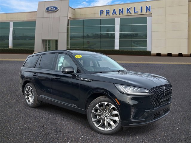 New 2026 Lincoln Aviator AWD w/ Jet Appearance Package image 1