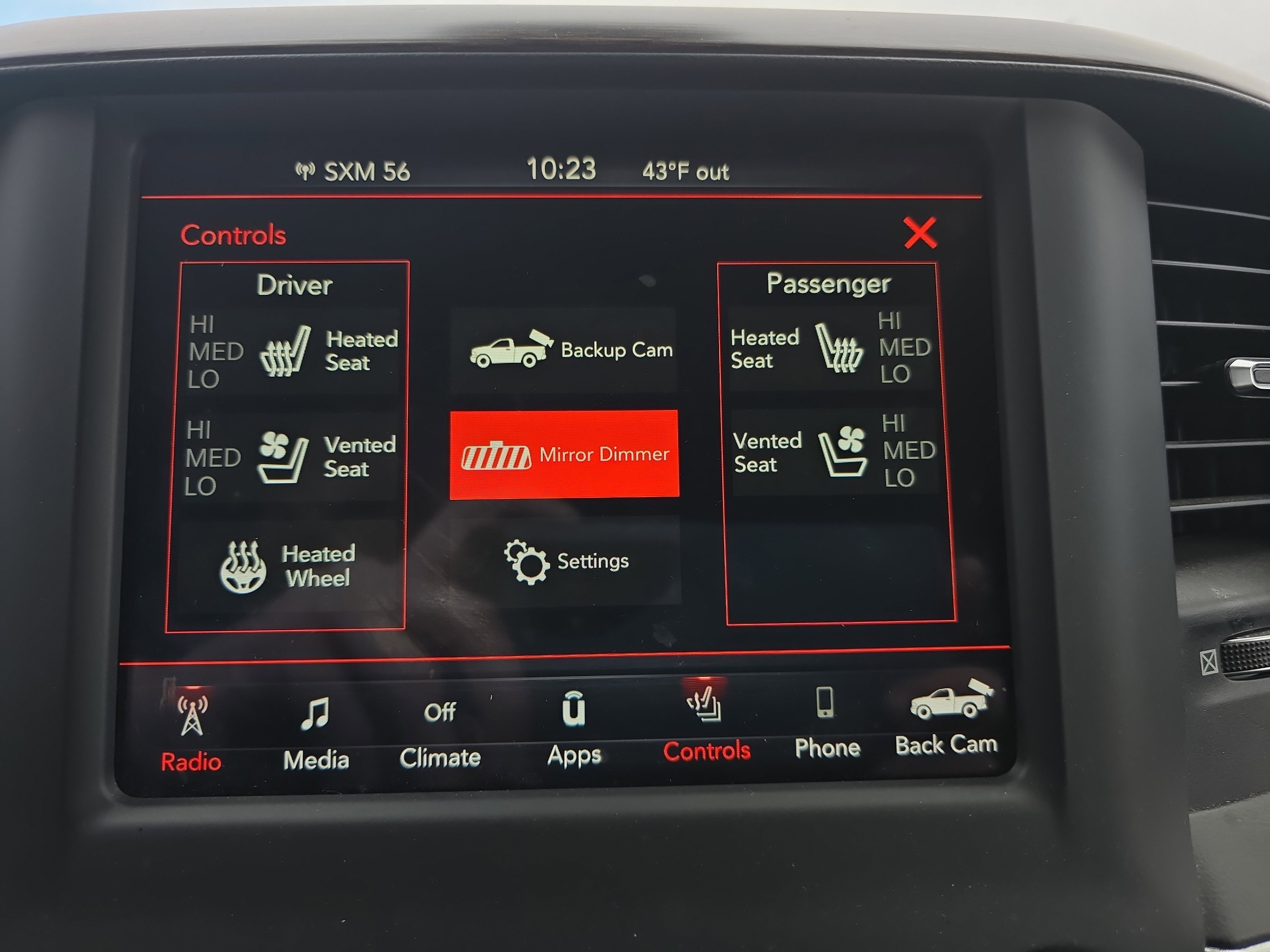 Used 2020 RAM 1500 Laramie image 31