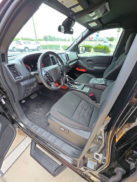 Used 2023 Nissan Frontier Pro-X w/ Tow Package RWD image 13