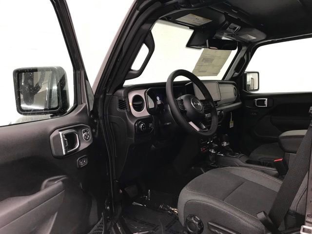 New 2025 Jeep Gladiator Willys image 9