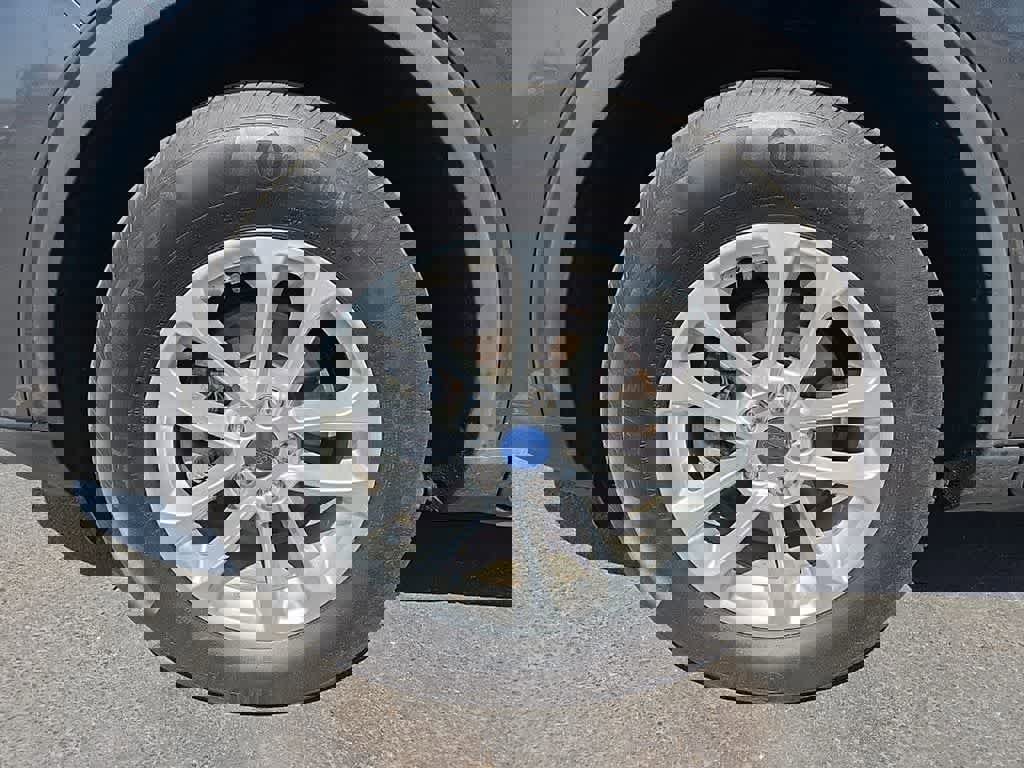 Used 2020 Ford Escape SE image 10