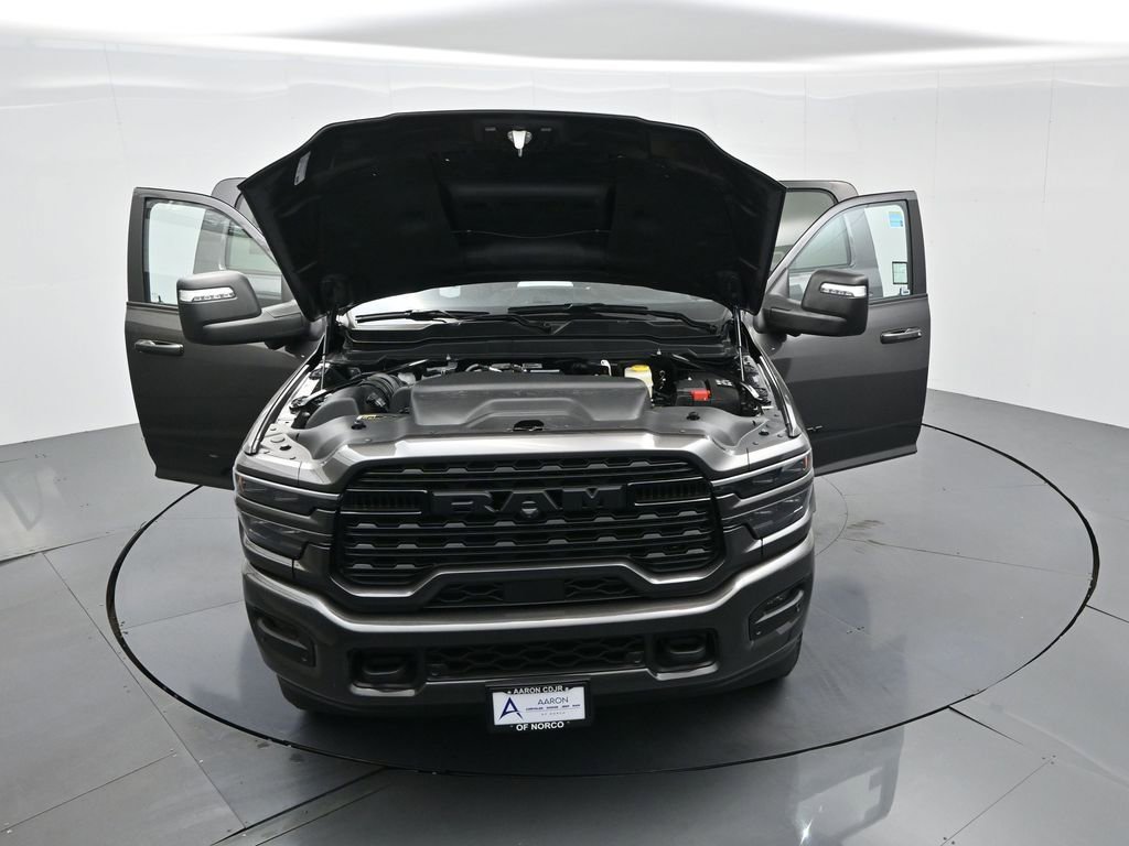 New 2025 RAM 3500 Limited image 30