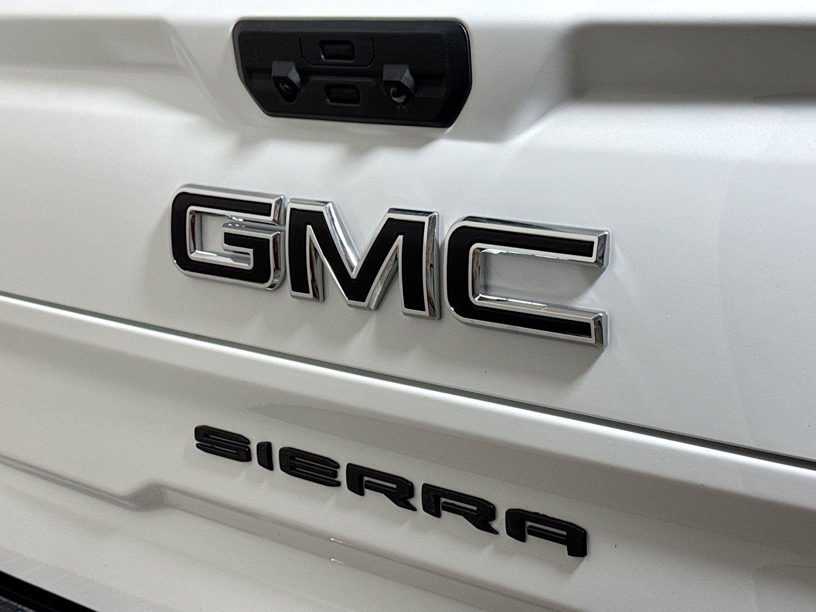 New 2026 GMC Sierra 1500 AT4 w/ AT4 Premium Package AWD/4WD image 18