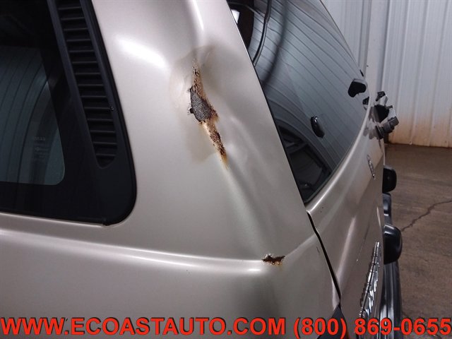 Used 1998 Nissan Pathfinder SE AWD/4WD image 19