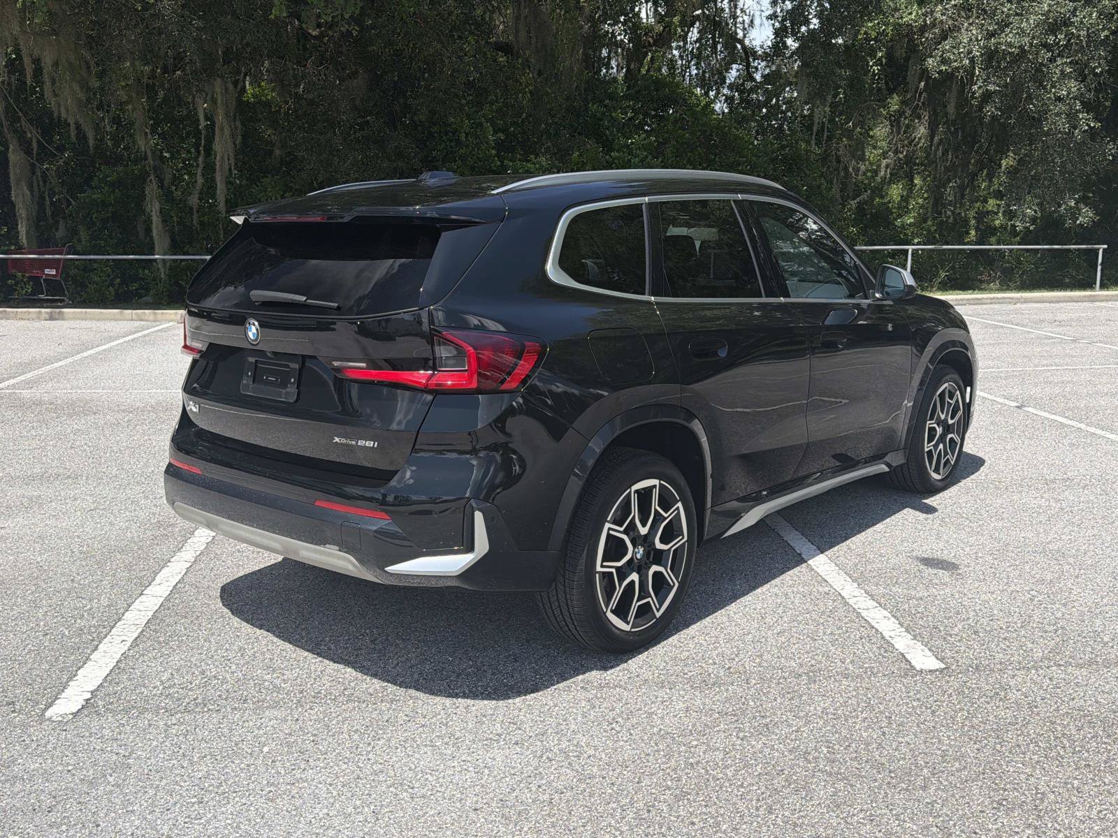 Certified 2024 BMW X1 xDrive28i w/ Technology Package AWD/4WD image 4