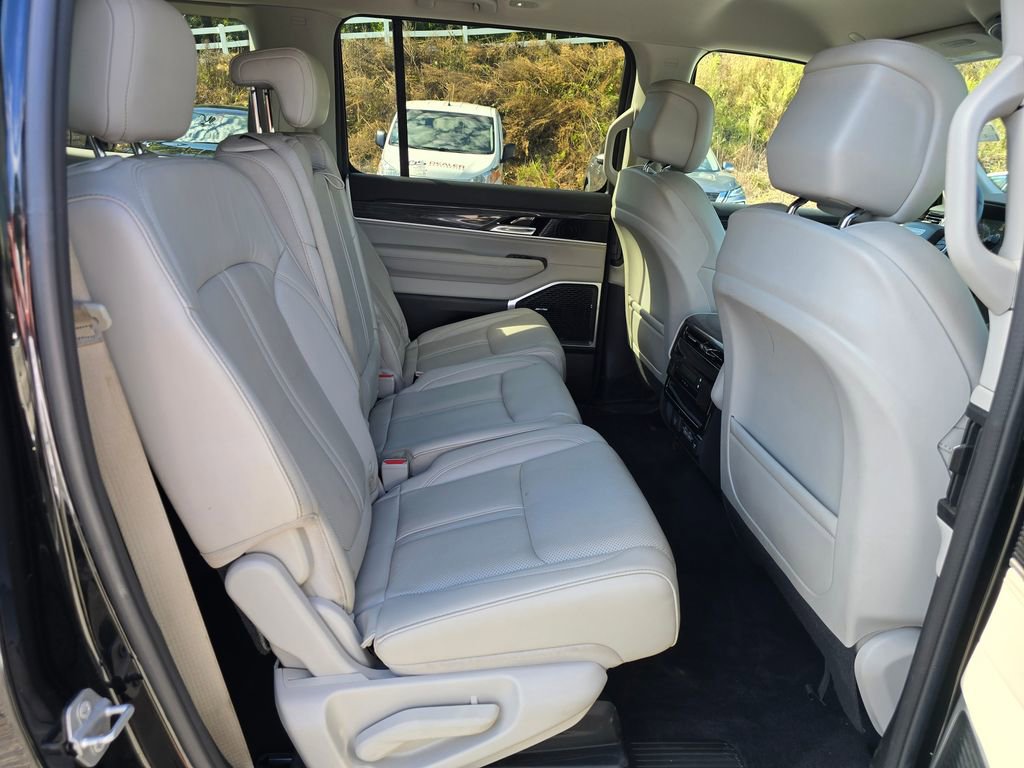 Used 2022 Jeep Wagoneer Series II image 26