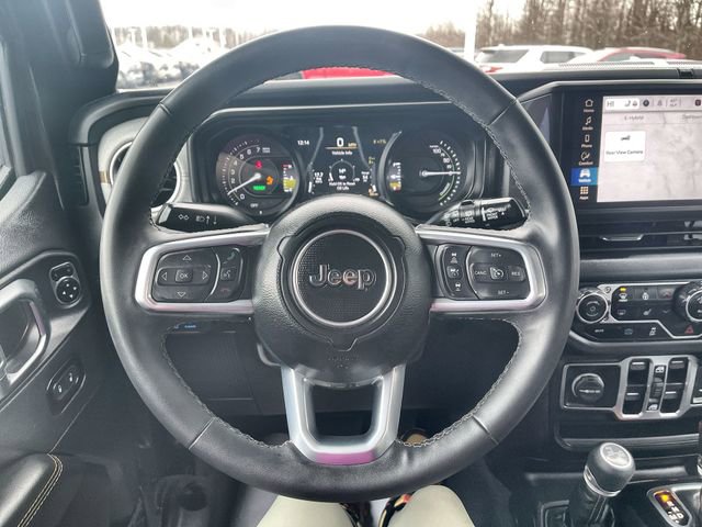 Used 2025 Jeep Wrangler Unlimited Sahara image 11