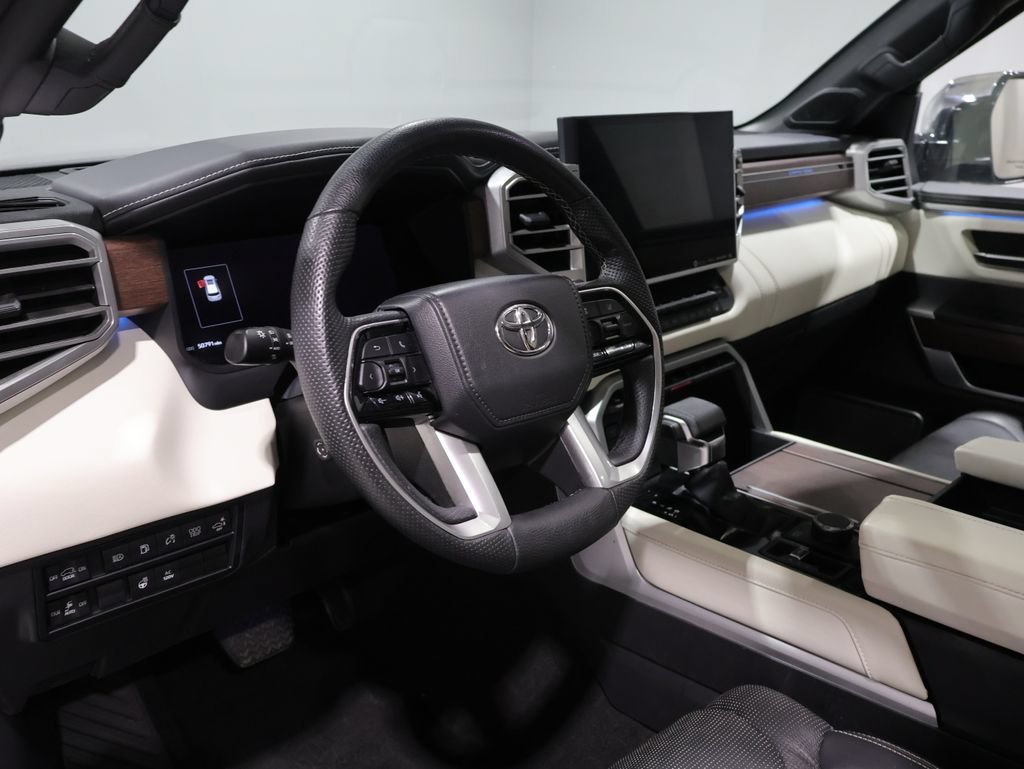 Used 2023 Toyota Sequoia Capstone AWD/4WD image 14