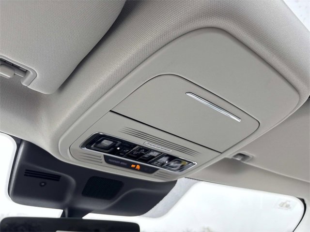 New 2025 Lincoln Navigator L Reserve image 32