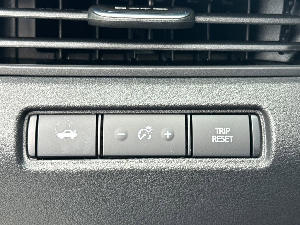 New 2026 Nissan Altima 2.5 SV w/ SV Special Edition Package image 32