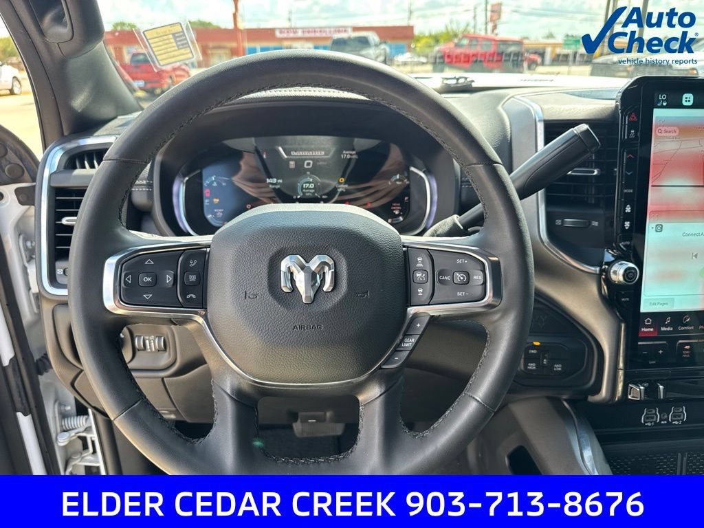 Used 2025 RAM 2500 Laramie AWD/4WD image 18