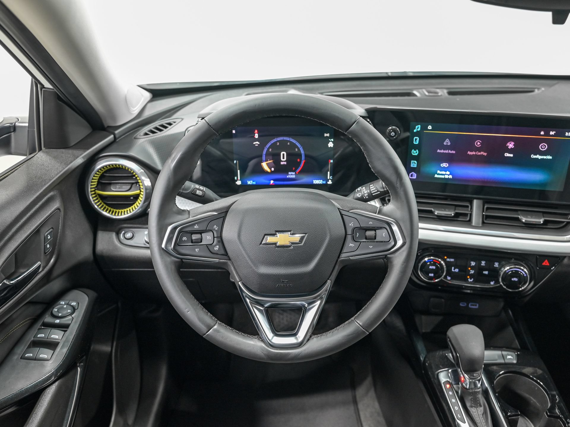 Used 2025 Chevrolet Trax LT w/ Driver Confidence Package FWD image 18
