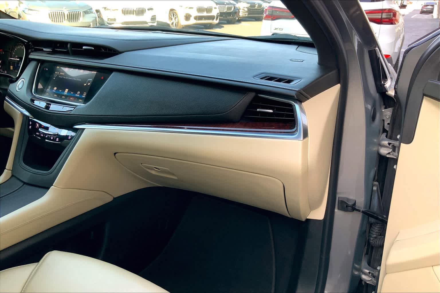 Used 2018 Cadillac XT5 Premium Luxury AWD/4WD image 20