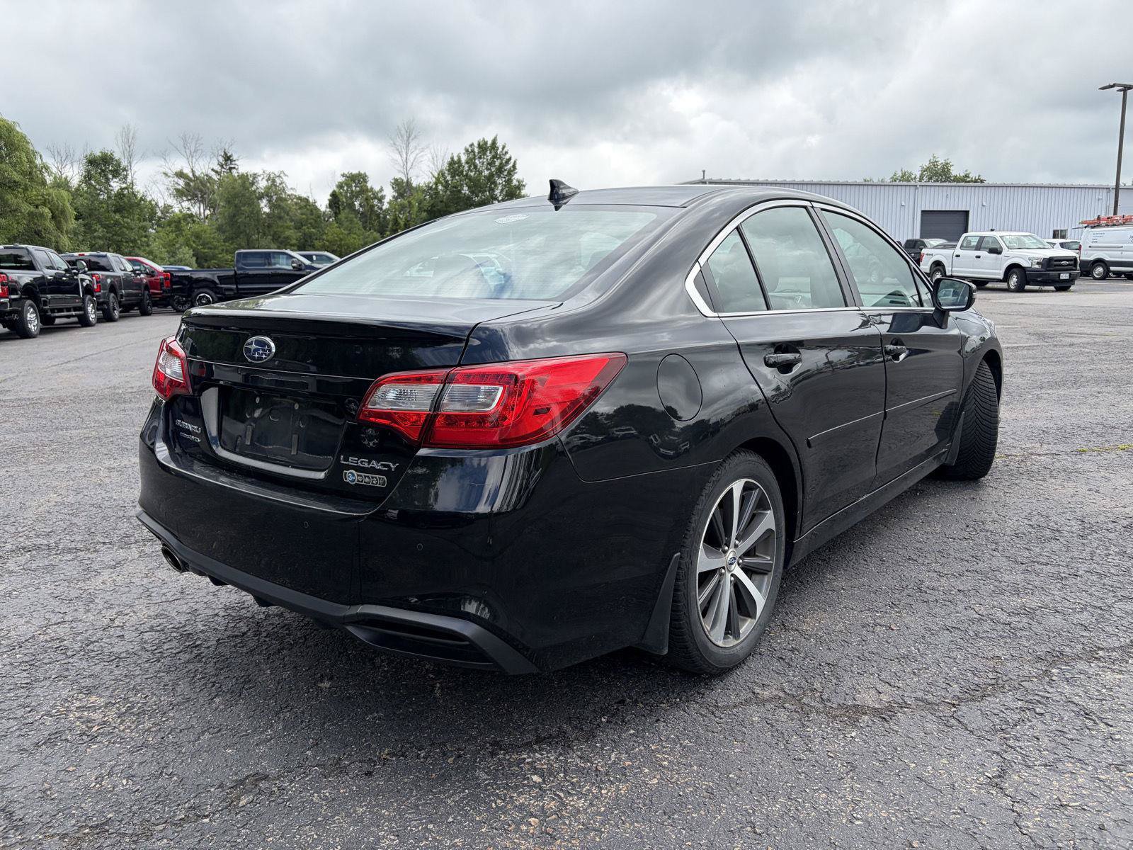 Used 2018 Subaru Legacy 2.5i Limited AWD/4WD image 10