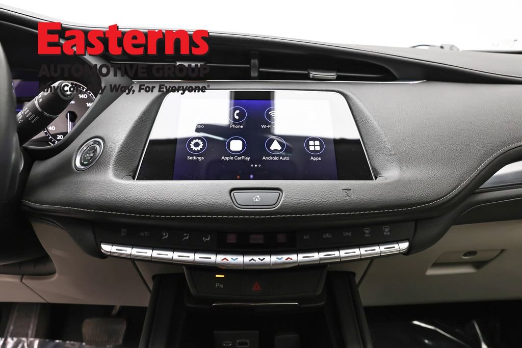 Used 2019 Cadillac XT4 Luxury AWD/4WD image 11