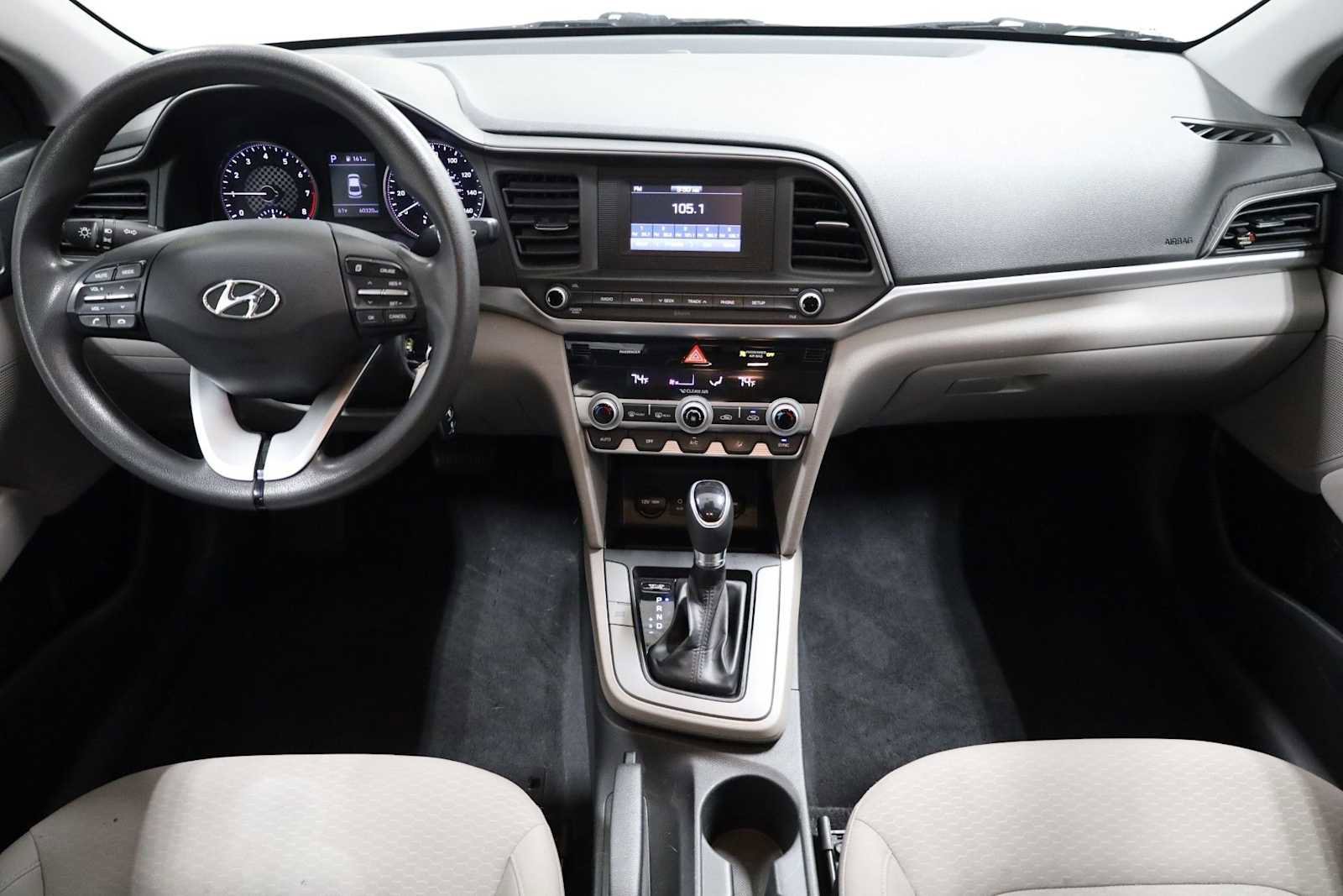 Used 2020 Hyundai Elantra SE image 22