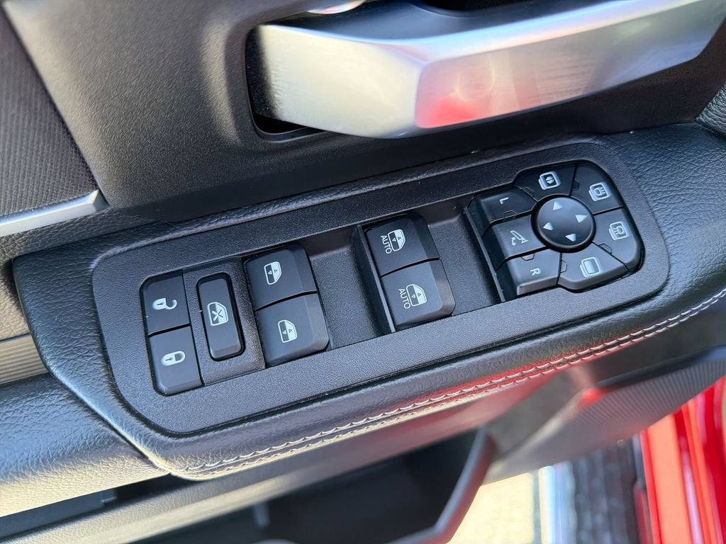 Certified 2026 RAM 2500 Big Horn AWD/4WD image 15