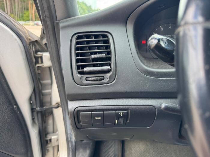 Used 2003 Hyundai Sonata GLS FWD image 34
