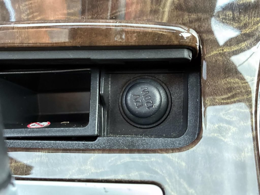 Used 2014 Nissan Sentra SL w/ Premium Package FWD image 32