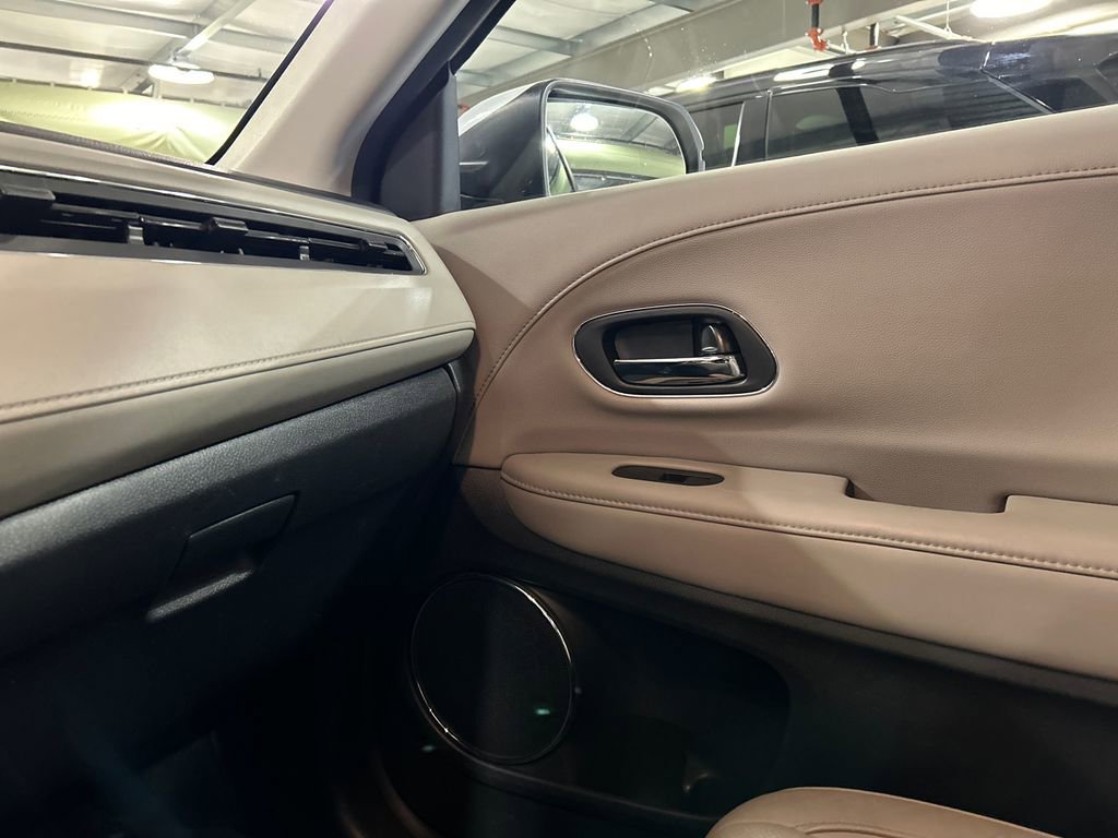 Used 2019 Honda HR-V Touring image 20