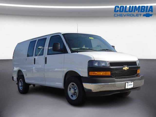 New 2026 Chevrolet Express 3500 w/ Driver Convenience Package RWD video 1