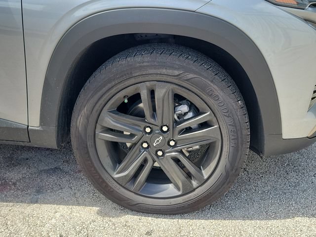 Used 2025 Chevrolet Trax ACTIV w/ Driver Confidence Package FWD image 6