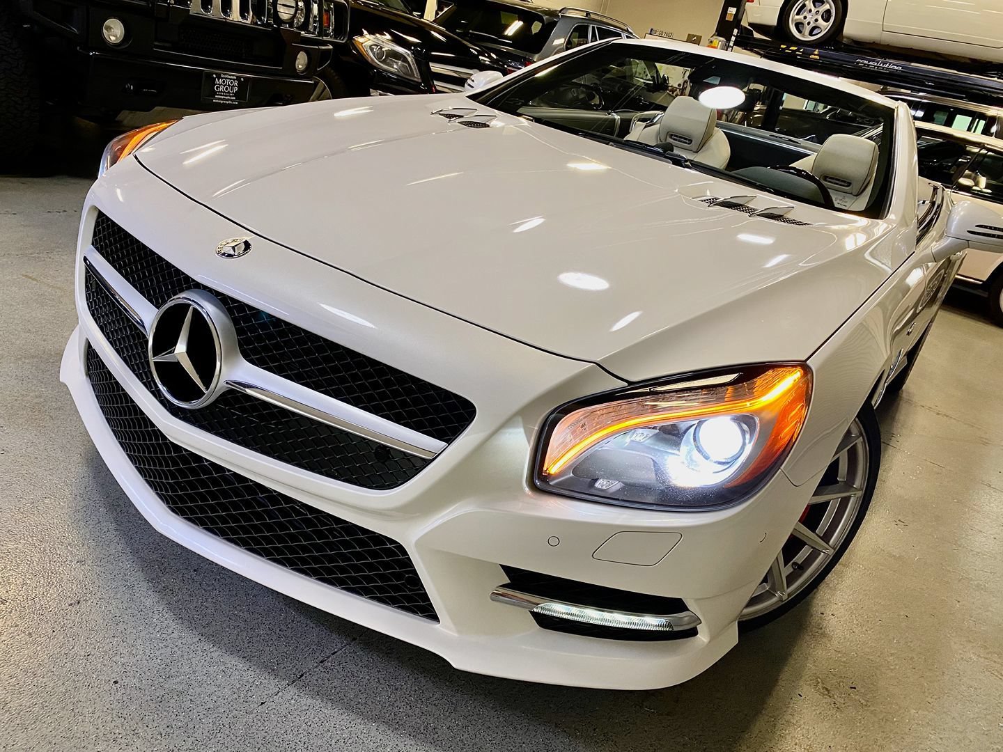 Used 2014 Mercedes-Benz SL 550 image 16