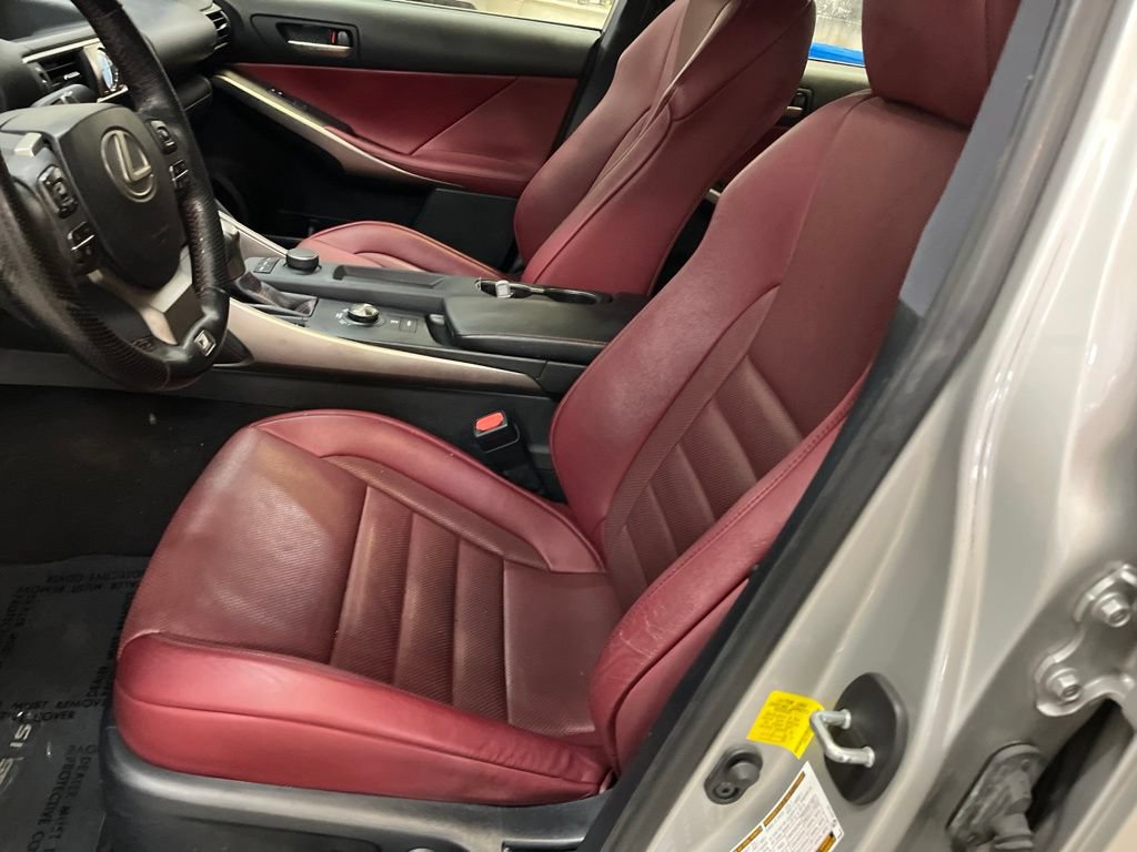 Used 2019 Lexus IS 300 F Sport w/ F Sport Package RWD image 11