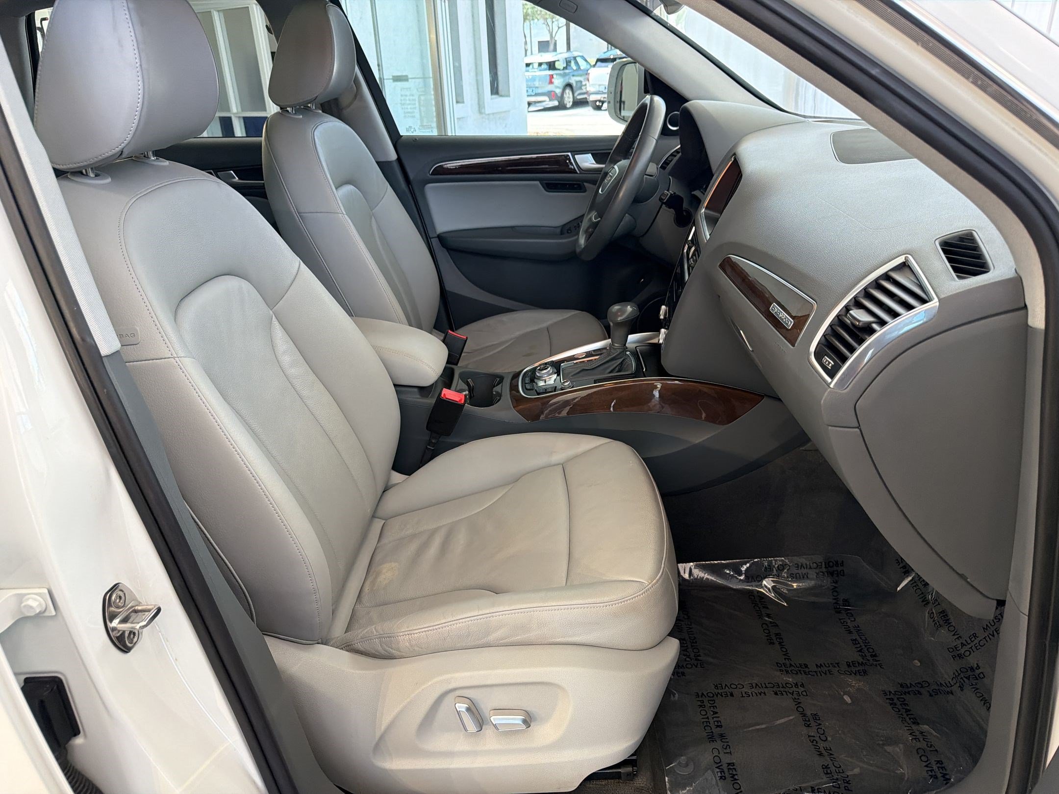 Used 2017 Audi Q5 2.0T Premium Plus w/ Technology Package AWD/4WD image 31