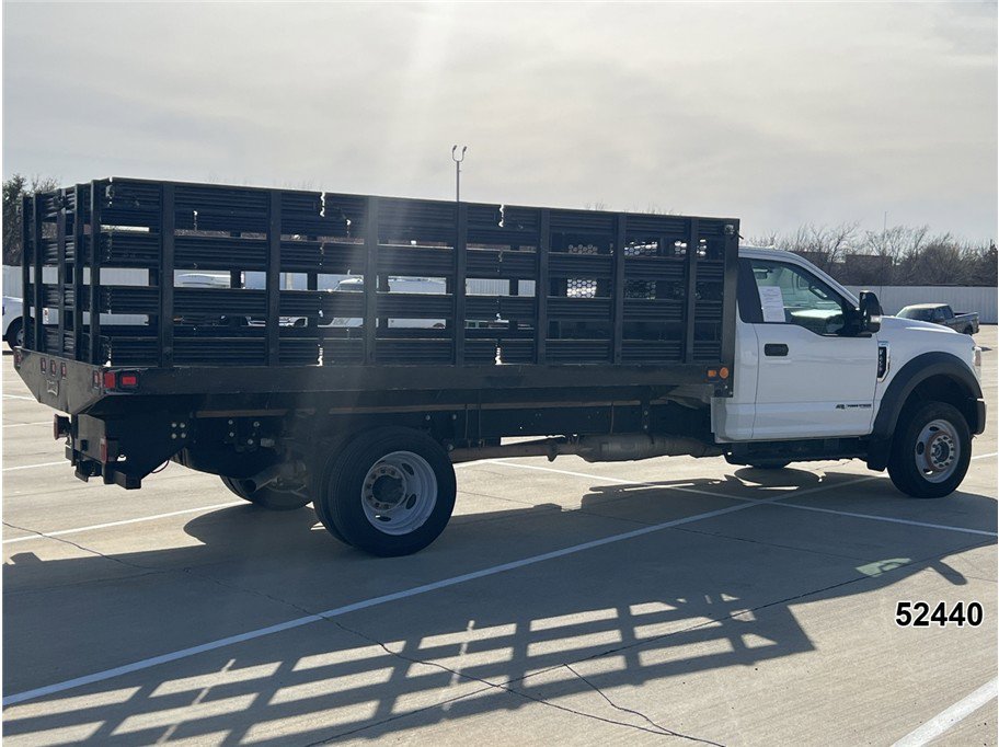 Used 2021 Ford F450 XLT image 2