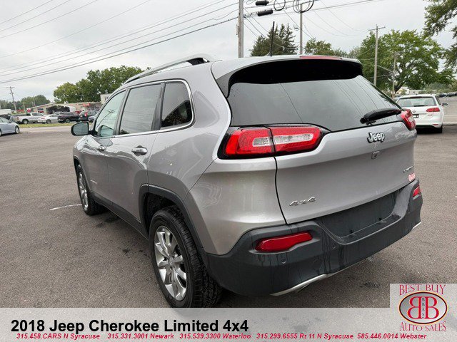 Used 2018 Jeep Cherokee Limited AWD/4WD image 5