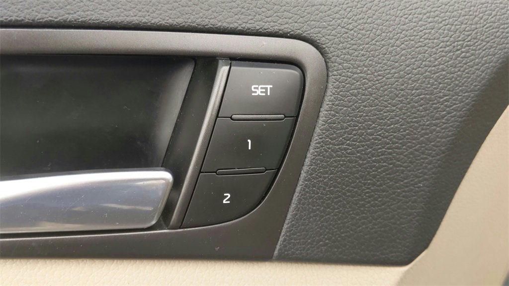 Used 2014 Kia Optima EX image 17