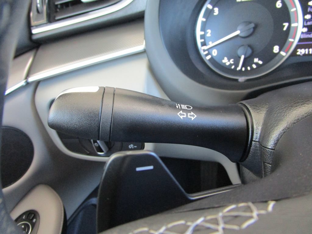 Used 2023 INFINITI QX50 Luxe w/ Cargo Package FWD image 31