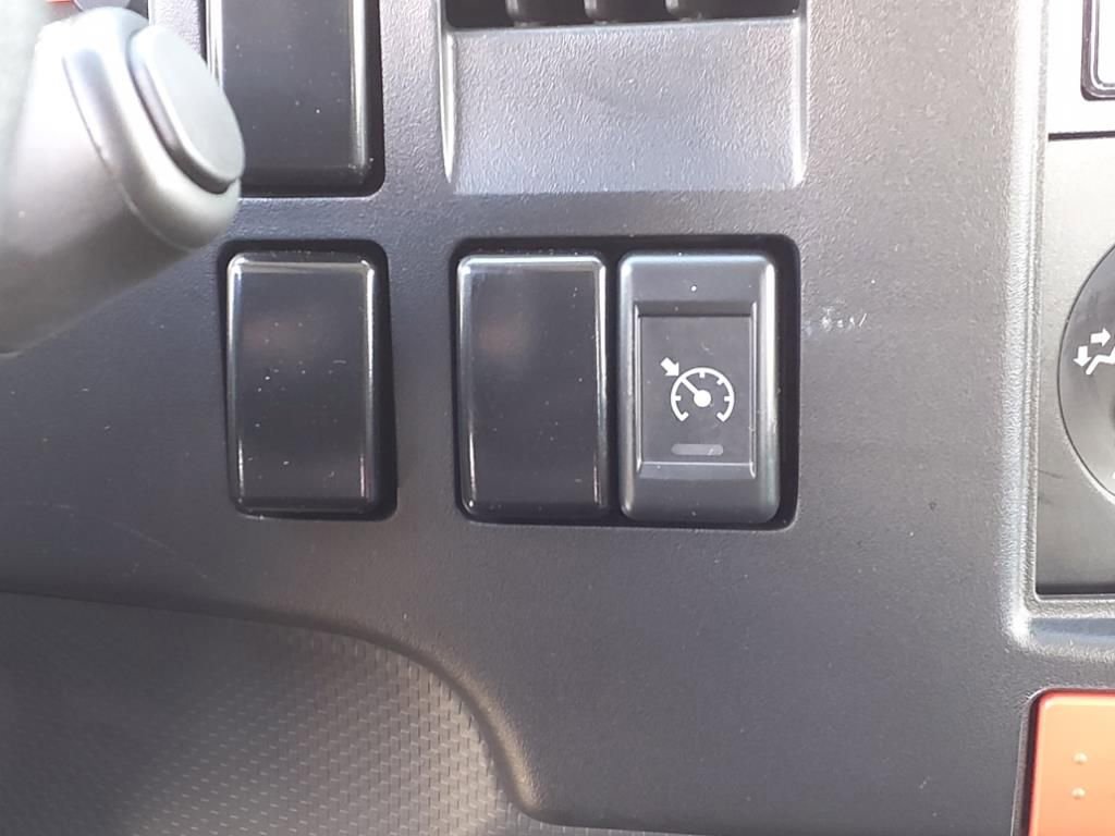 New 2025 Chevrolet Low Cab Forward RWD image 8