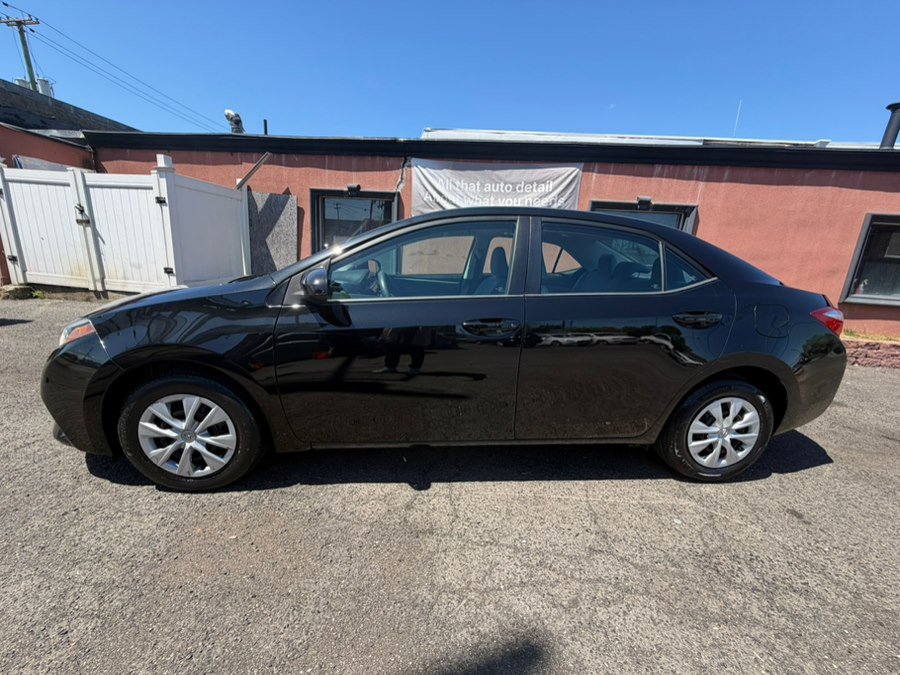 Used 2015 Toyota Corolla FWD image 2