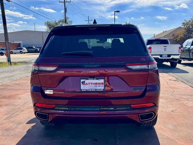 New 2025 Jeep Grand Cherokee Summit image 6