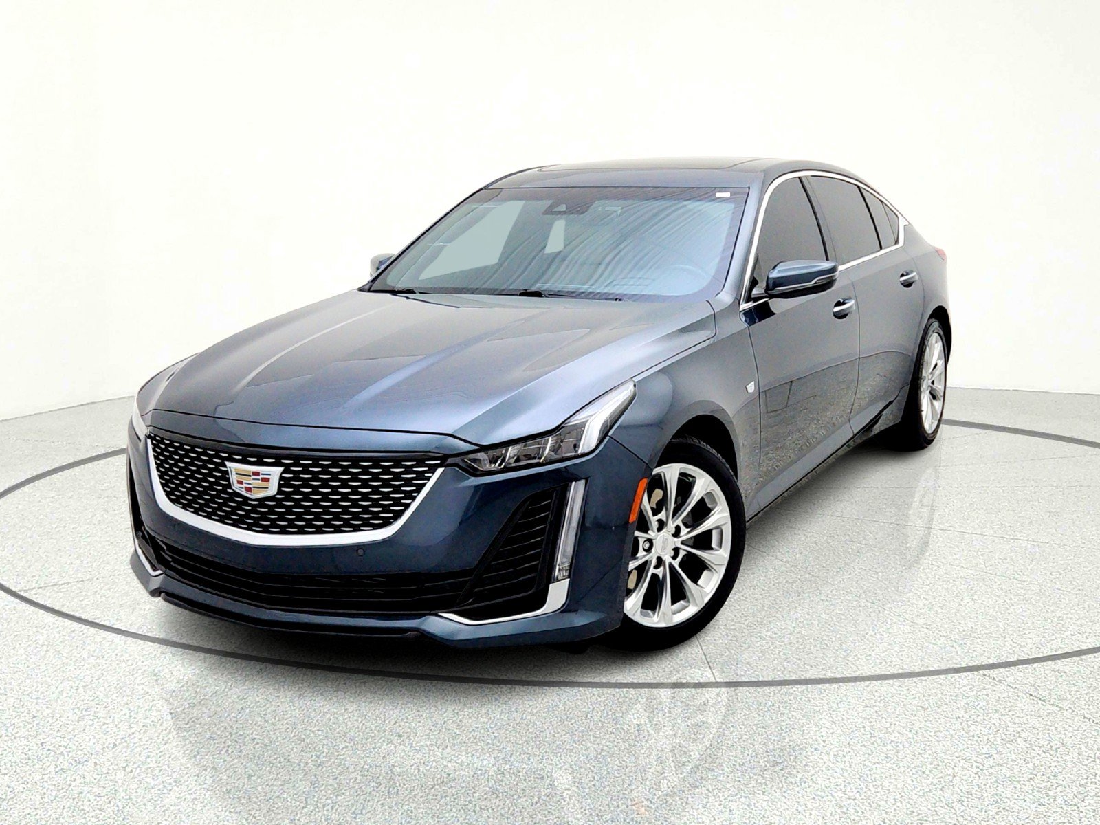 Used 2022 Cadillac CT5 Premium Luxury image 2