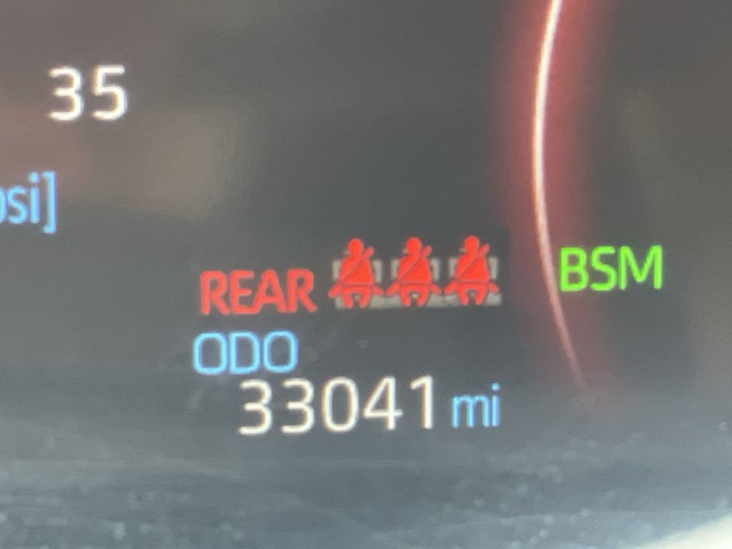 Used 2025 Toyota RAV4 XLE FWD image 22