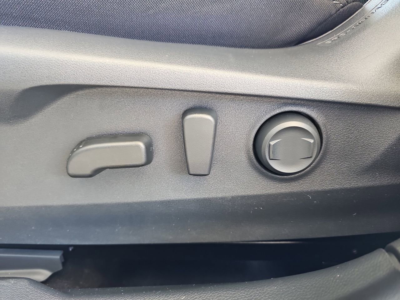 Certified 2025 Subaru Legacy Premium image 33