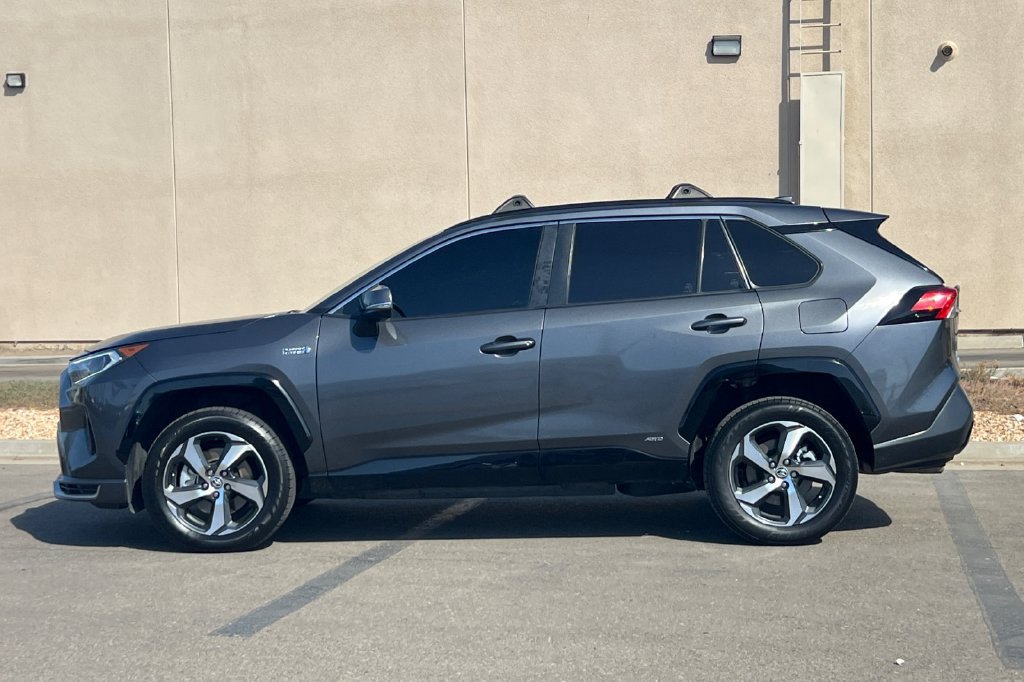 Certified 2021 Toyota RAV4 SE w/ Weather & Moonroof Package AWD/4WD image 9