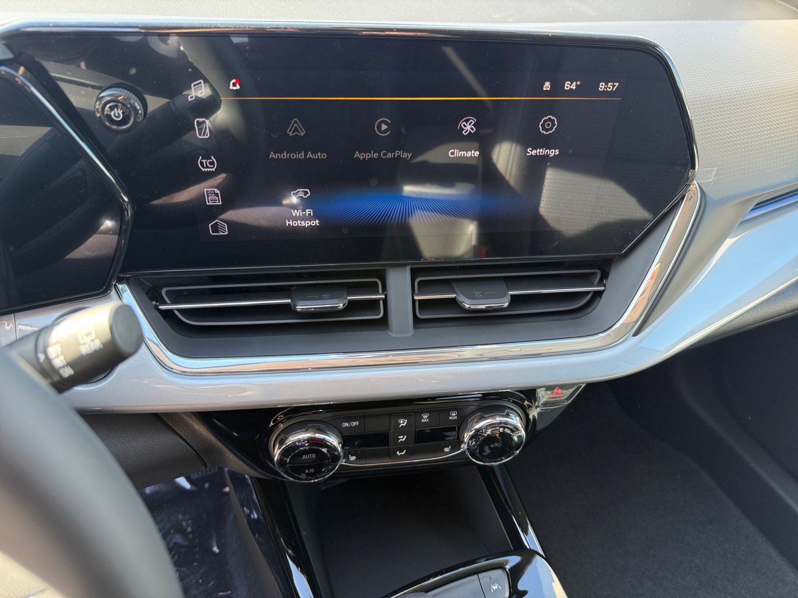 New 2026 Chevrolet Trax LT image 12