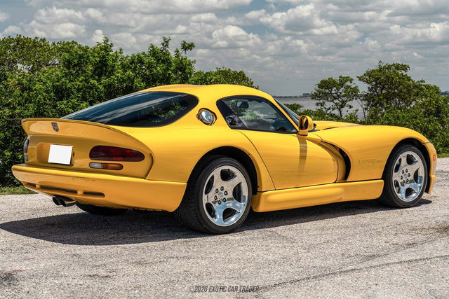 Used 2001 Dodge Viper GTS RWD image 8