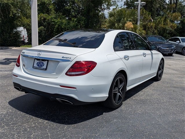 Used 2018 Mercedes-Benz E 400 4MATIC Sedan image 4